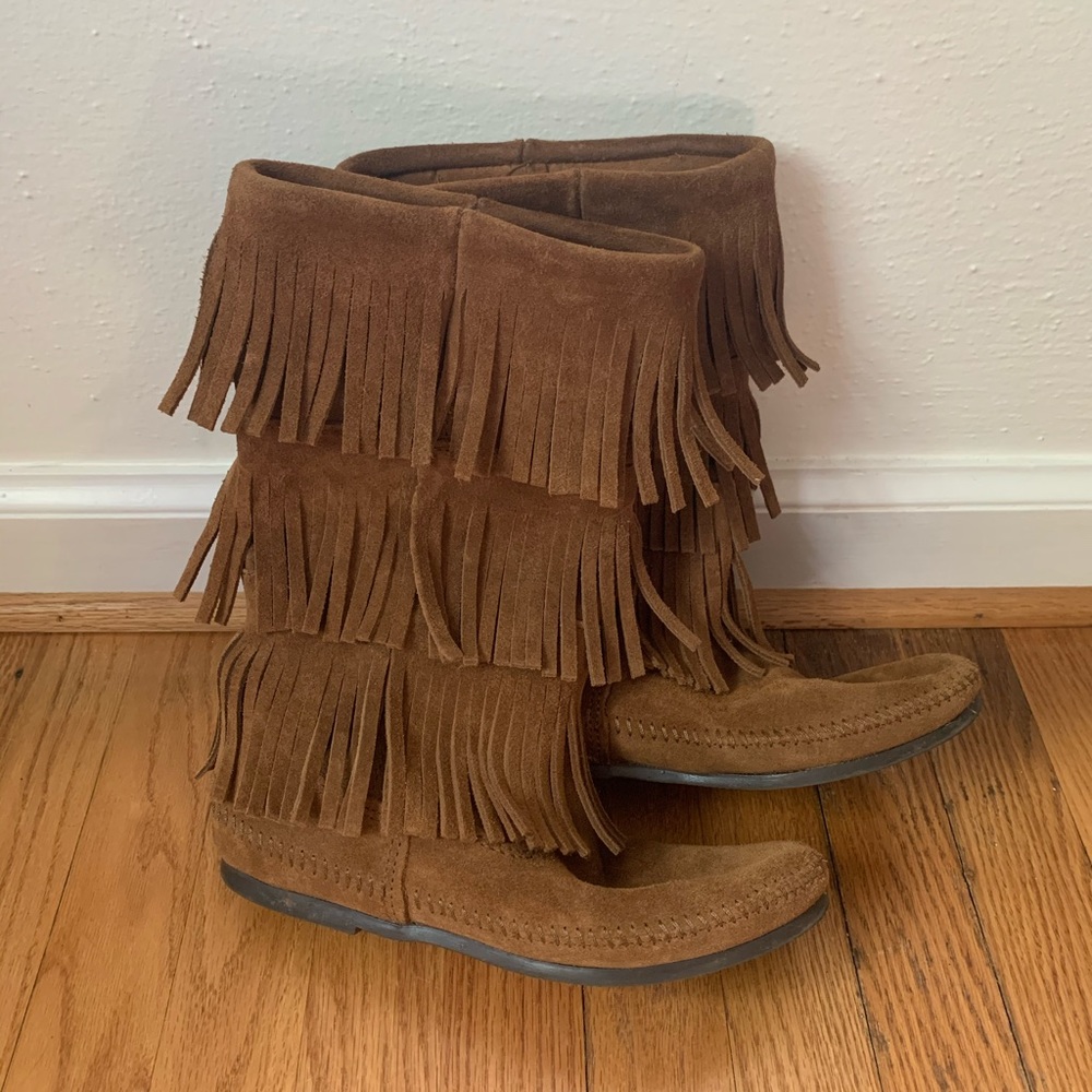 Minnetonka Brown Suede Fringe Moccasin Boots